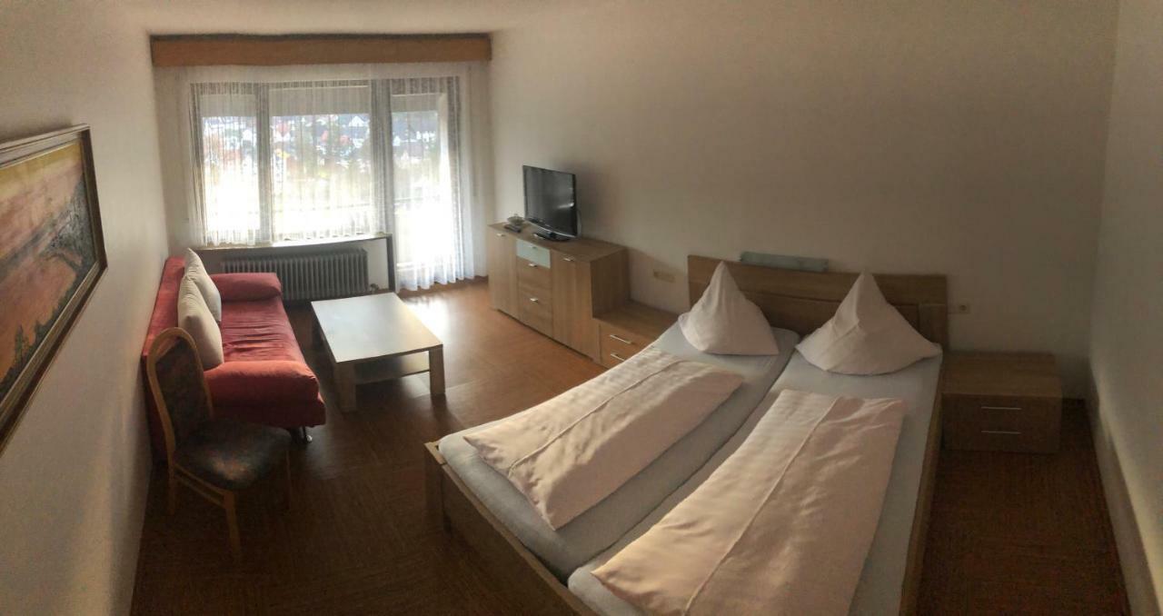 Hotel Cafe Waldeck Wuestenrot Buitenkant foto