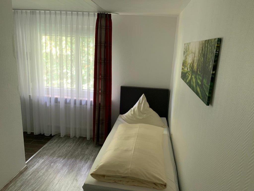 Hotel Cafe Waldeck Wuestenrot Buitenkant foto