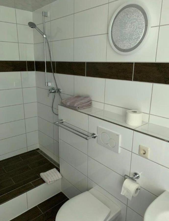 Hotel Cafe Waldeck Wuestenrot Buitenkant foto